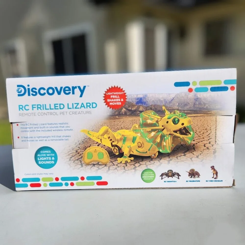NEW Discovery Kids Robot RC Frilled Lizard Wireless Controller with Motion Activ